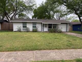 819 Loganwood Avenue, Richardson, TX 75080