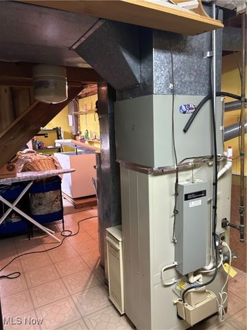 66421 Wolfs Den Road, Cambridge, OH 43725