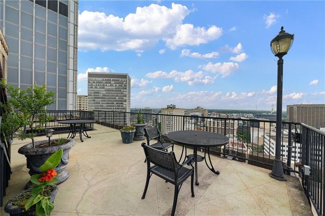 32 Peachtree Street NW 1306, Atlanta, GA 30303
