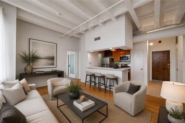 32 Peachtree Street NW 1306, Atlanta, GA 30303