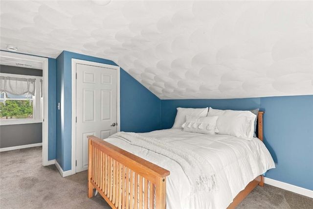 40 Boyce Avenue, Barrington, RI 02806