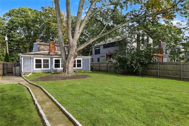 40 Boyce Avenue, Barrington, RI 02806