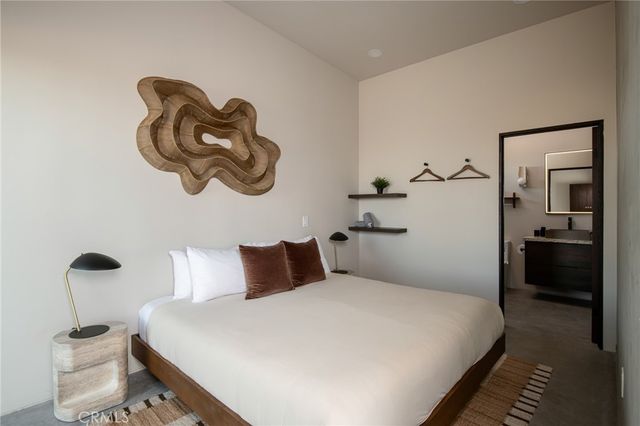 6817 Arizona Avenue, Joshua Tree, CA 92252