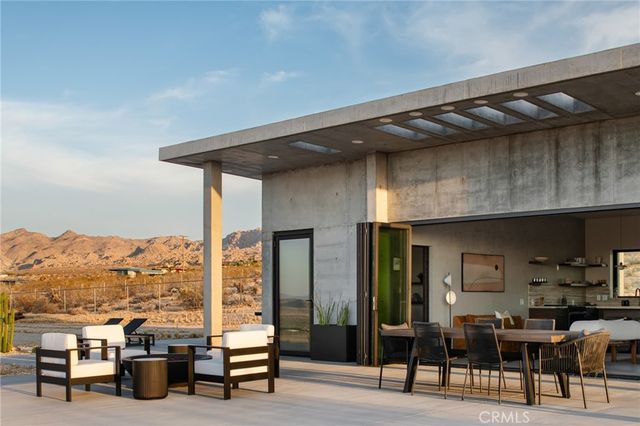 6817 Arizona Avenue, Joshua Tree, CA 92252