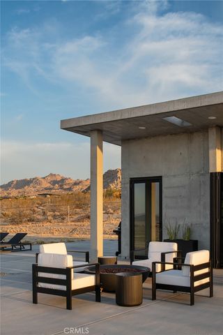 6817 Arizona Avenue, Joshua Tree, CA 92252