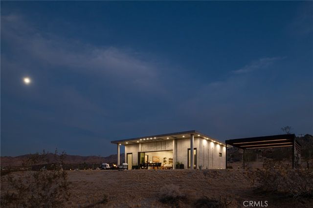 6817 Arizona Avenue, Joshua Tree, CA 92252