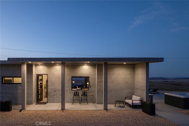 6817 Arizona Avenue, Joshua Tree, CA 92252