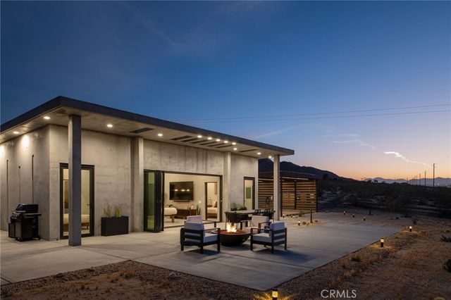 6817 Arizona Avenue, Joshua Tree, CA 92252