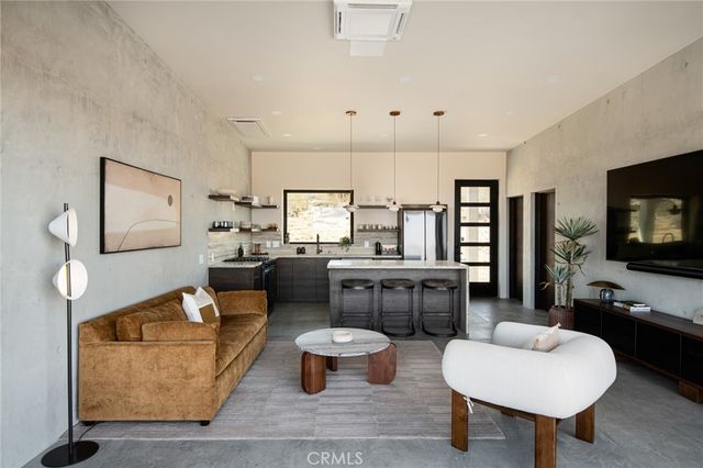 6817 Arizona Avenue, Joshua Tree, CA 92252