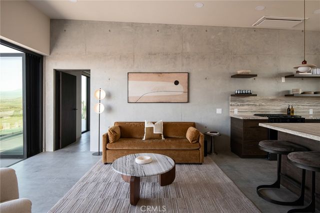 6817 Arizona Avenue, Joshua Tree, CA 92252