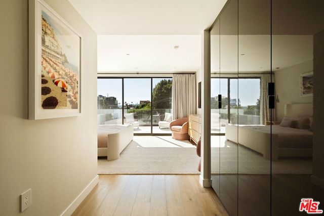 1017 N N Croft PH01, Los Angeles, CA 90069