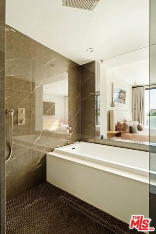 1017 N N Croft PH01, Los Angeles, CA 90069