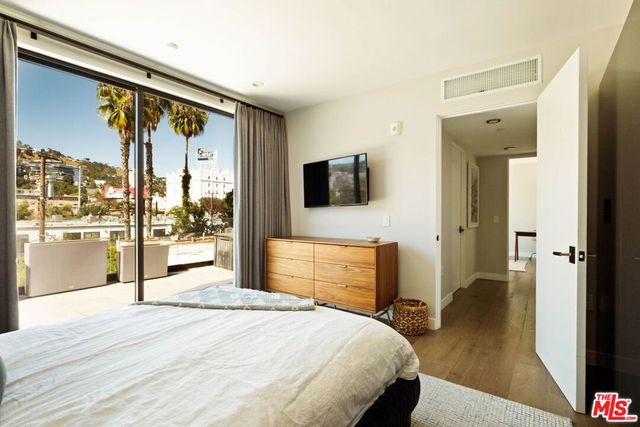 1017 N N Croft PH01, Los Angeles, CA 90069