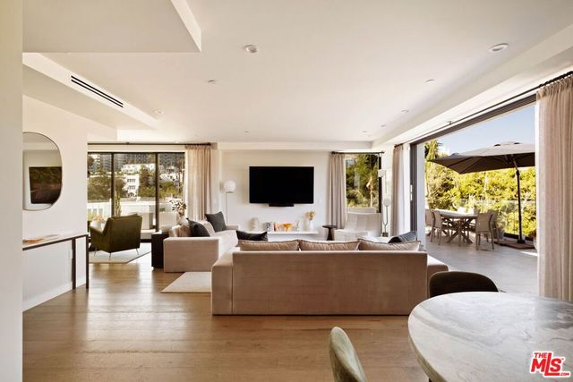 1017 N N Croft PH01, Los Angeles, CA 90069