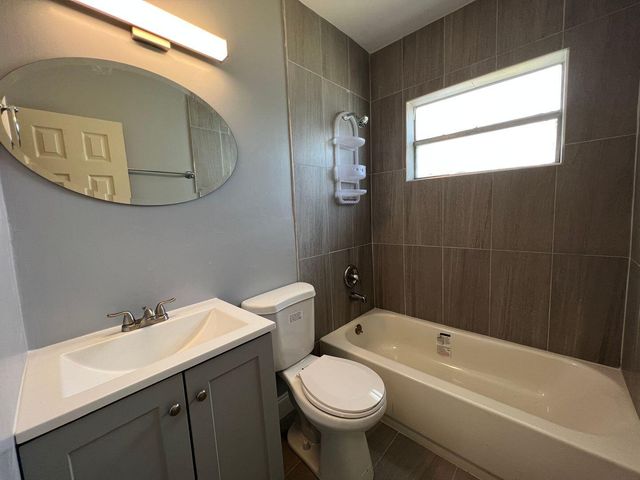 4605 SW 25th Street, West Park, FL 33023