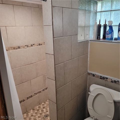 11516 Thrush Avenue, Cleveland, OH 44111