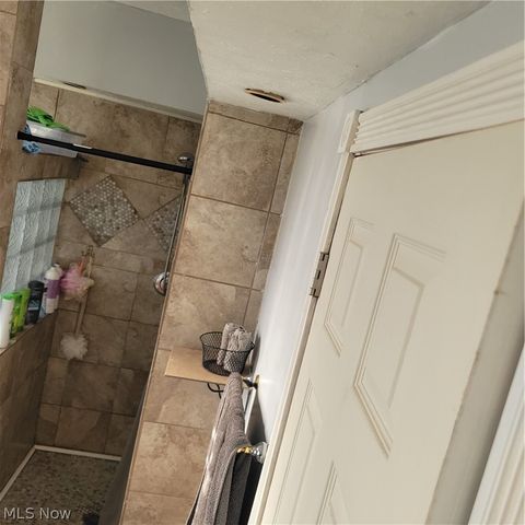 11516 Thrush Avenue, Cleveland, OH 44111