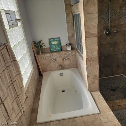11516 Thrush Avenue, Cleveland, OH 44111