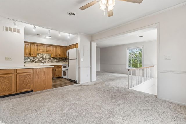 38723 Lighthouse Point, Clinton Twp, MI 48038