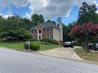 447 Guilford Circle, Marietta, GA 30068
