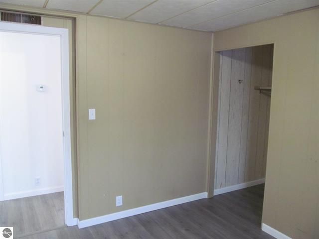 21024 Meceola Road, Paris, MI 49338