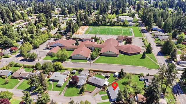 1615 N 196th Place, Edmonds, WA 98133