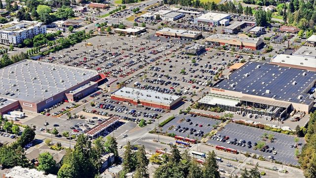 1615 N 196th Place, Edmonds, WA 98133