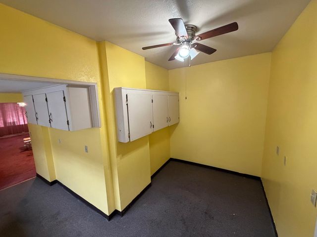 964 33rd St, Sacramento, CA 95816