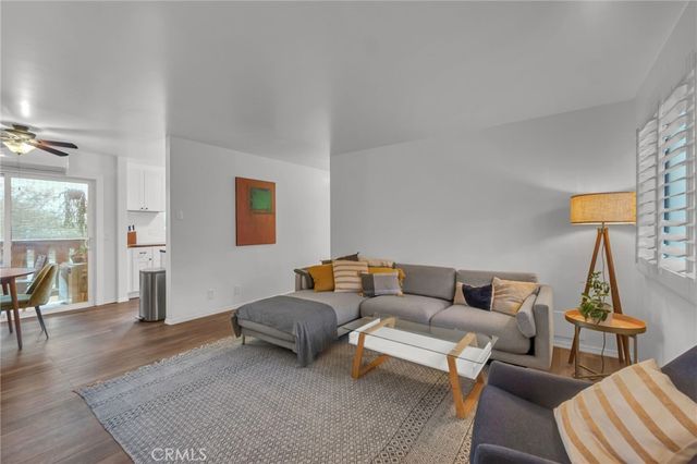 1506 E 4th 206, Long Beach, CA 90802