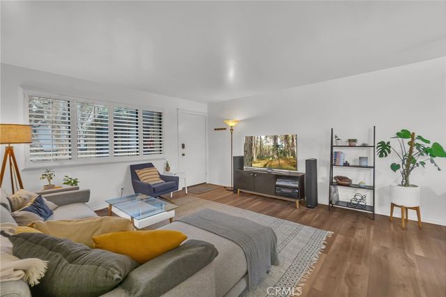 1506 E 4th 206, Long Beach, CA 90802