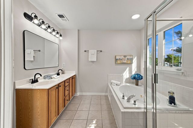 608 Huffine Manor Cir, Franklin, TN 37067