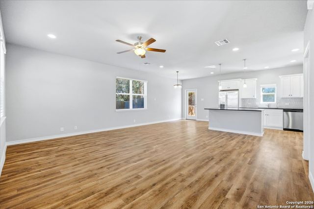 1608 Skyline, Canyon Lake, TX 78133