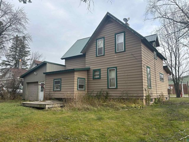 421 S Main St, Mellen, WI 54546