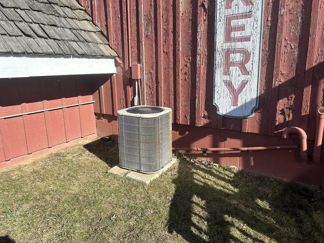 807 S Main Street, Viroqua, WI 54665