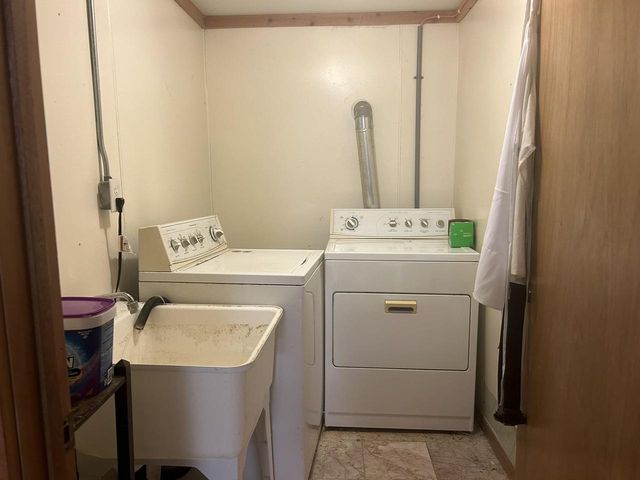 807 S Main Street, Viroqua, WI 54665