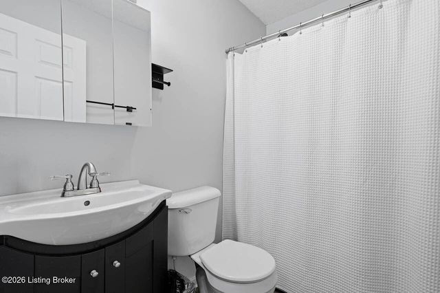 12976 E Orell Rd, Louisville, KY 40272