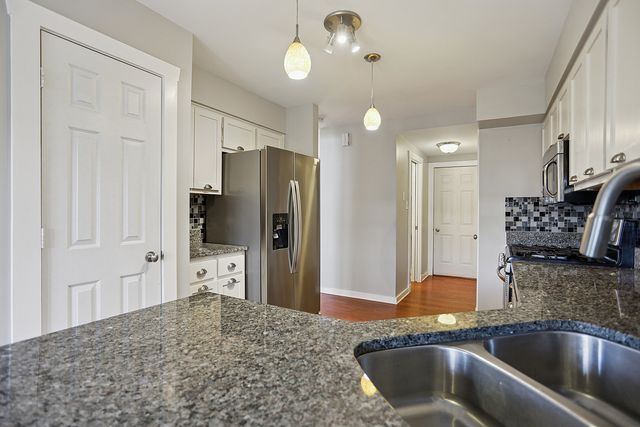 17110 JEREMY Lane, Tinley Park, IL 60487