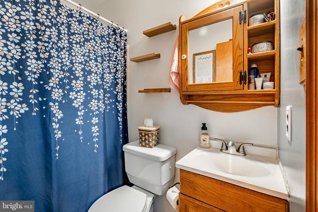 36 SUNSET RD, Royersford, PA 19468