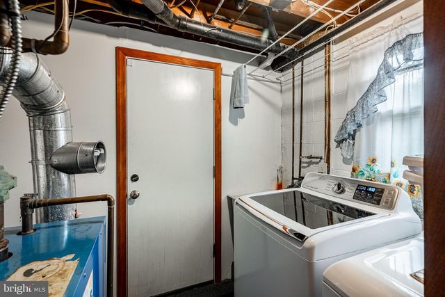 36 SUNSET RD, Royersford, PA 19468