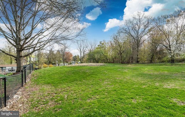 36 SUNSET RD, Royersford, PA 19468