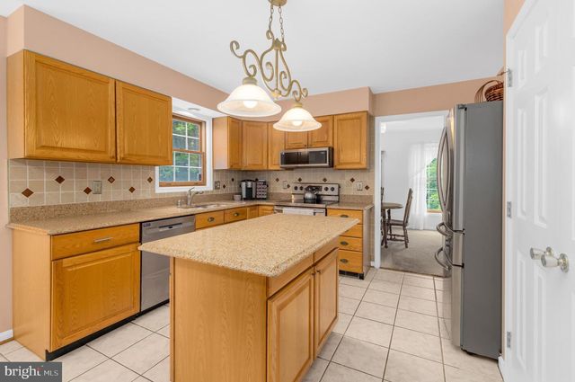 63 CHURCH RD, Arnold, MD 21012