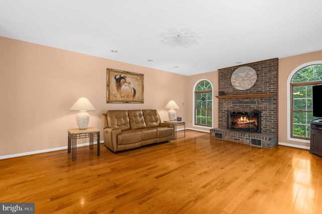 63 CHURCH RD, Arnold, MD 21012