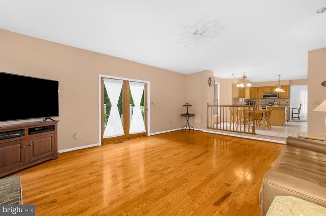 63 CHURCH RD, Arnold, MD 21012