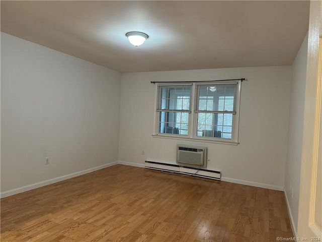 181 Melba Street APT 218, Milford, CT 06460