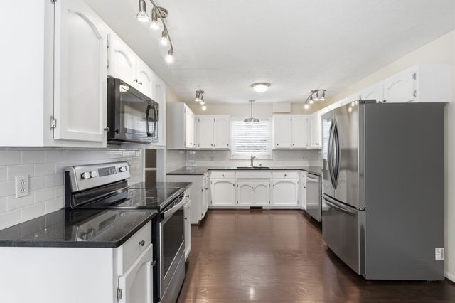 7207 Apple View Rd, Goodlettsville, TN 37072