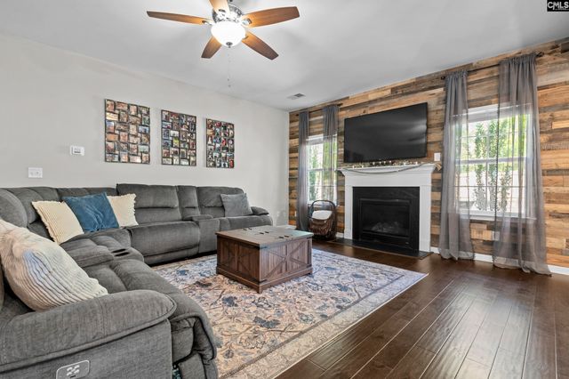 566 Esaw, Elgin, SC 29045