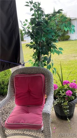 1052 Fernwood, Lockport Town, NY 14094