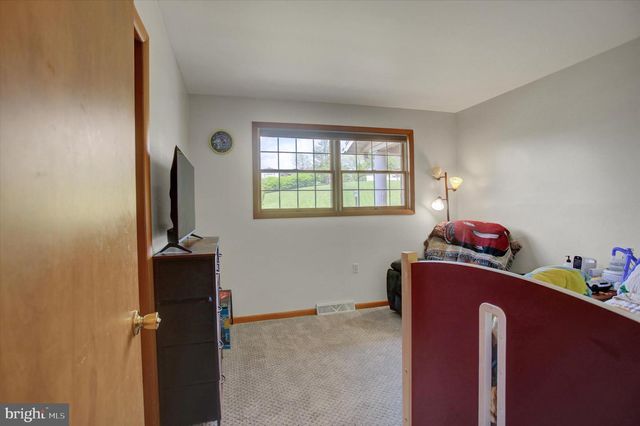 250 JADE DRIVE, Chambersburg, PA 17202