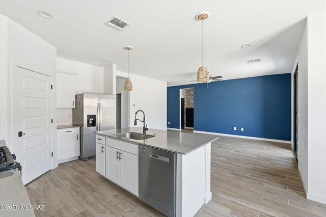 667 W Wilkinson Street, Vail, AZ 85641