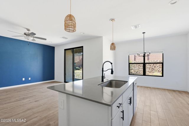 667 W Wilkinson Street, Vail, AZ 85641